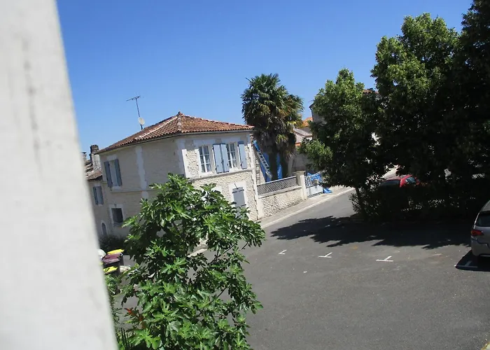 A 10mn Rn10 Et Rn141 ,15mn Angouleme, Cognac, Barbezieux,1h Bordeaux, ! *